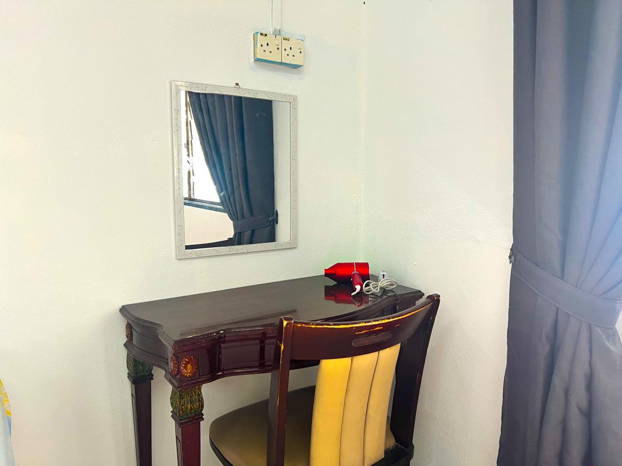 Budget Rest House Padang Besar Bagian luar foto